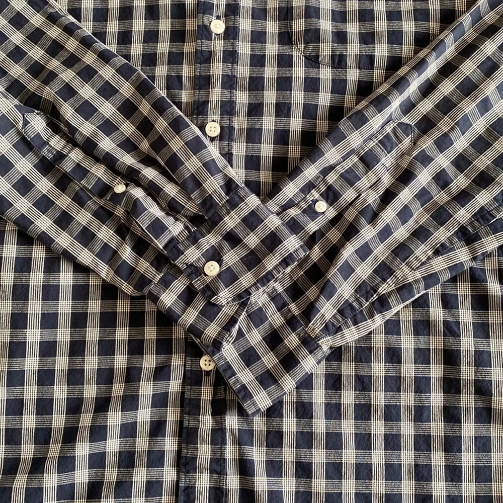 J. Crew Stretch. Size M. Slim, Secret Wash Shirting. Navy and white plaid.